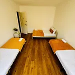 Luxury Ideal For Tourists, Ideal To Visit Lisbon! Hostel