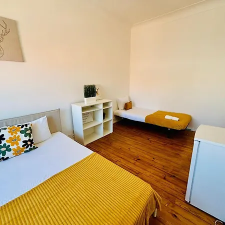 Luxury Ideal For Tourists, Ideal To Visit Lisbon! Хостел *