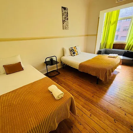 Luxury Ideal For Tourists, Ideal To Visit Lisbon! Хостел